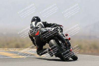 media/Apr-10-2022-SoCal Trackdays (Sun) [[f104b12566]]/Turn 9 Backside (1120am)/